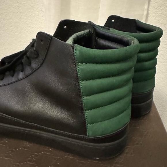 Mens authentic Gucci sneaker in a size US 12 - Picture 4 of 7